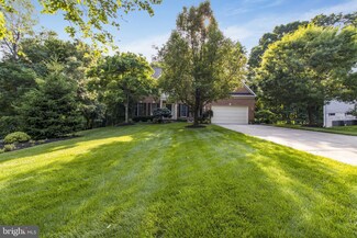 6400 Wood Pointe Dr, Glenn Dale, MD 20769