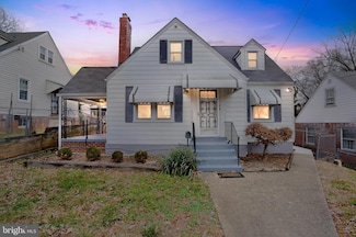 1128 46th St SE, Washington, DC 20019