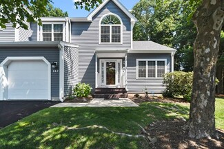 142 Bishops Forest Dr, Waltham, MA 02452