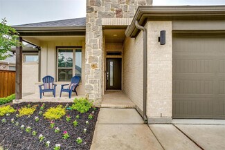 5664 Barco Rd, Fort Worth, TX 76126