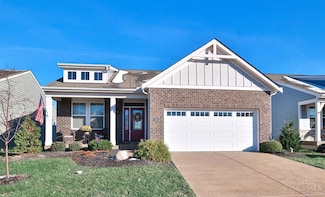 1016 Chatham Ln, Cincinnati, OH 45245