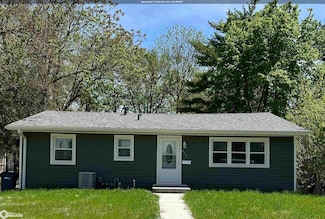 314 S Woodlawn Ave, Burlington, IA 52601