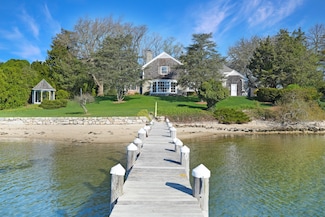 57 Hines Point Rd, Vineyard Haven, MA 02568