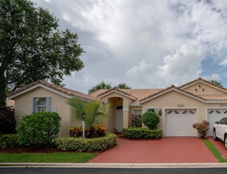 17221 Boca Club Blvd Unit 4, Boca Raton, FL 33487