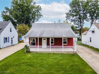 329 Van Buren Ave, Cuyahoga Falls, OH 44221