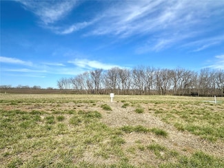 618 Legacy Dr, Waterloo, IL 62298