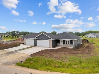 3455 Veanna Blvd, Oshkosh, WI 54904