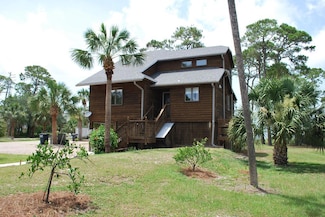 1505 E Gulf Beach Dr, Eastpoint, FL 32328