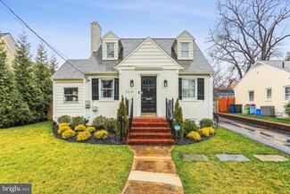 4615 Chase Ave, Bethesda, MD 20814