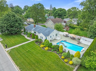 3657 Park Ave, Fairfield, CT 06825