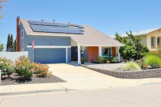10225 Molino Rd, Santee, CA 92071