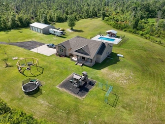 2750 Edwards Rd, Southport, FL 32409