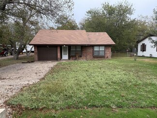 505 S Main St, Crandall, TX 75114