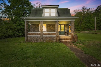 124 S Iron St, Ironton, MO 63650