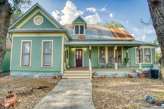 128 Lee St, Utopia, TX 78884