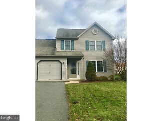 15 Michigan Dr, Reading, PA 19608