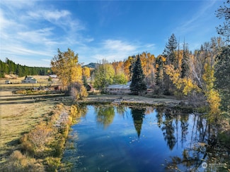81 Middle Fork Ln, Cle Elum, WA 98922