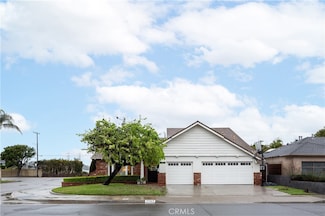 21341 Pinetree Ln, Huntington Beach, CA 92646