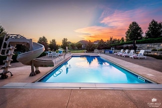 3709 Hawthorne Woods Terrace, Manhattan, KS 66503