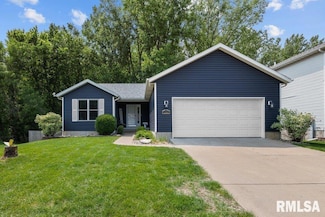 5300 Hillandale Rd, Davenport, IA 52806