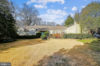 7816 W Boulevard Dr, Alexandria, VA 22308