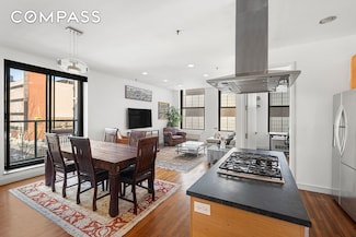552 W 43rd St Unit 3A, New York, NY 10036