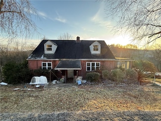 39 Eagle St, Charleroi, PA 15022