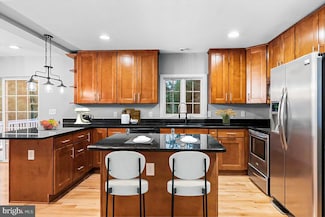 4026 Gill Ave, Hampstead, MD 21074
