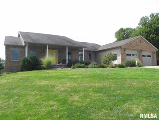 6663 Wallace Hwy, Toulon, IL 61483