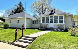 302 Main St, Knapp, WI 54749