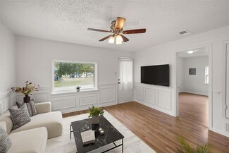 518 Echols St, Arlington, TX 76011