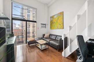 215 E 24th St Unit 617, New York, NY 10010