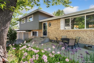1713 S Holland St, Lakewood, CO 80232