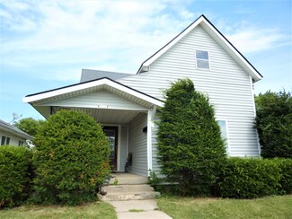 2308 E Lynn St, Anderson, IN 46016