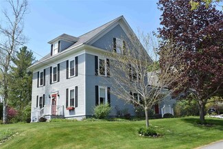 11 Prospect St, Barton, VT 05860