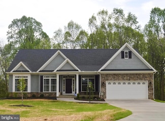 30 Waverly Dr, Strasburg, VA 22657