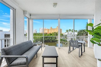 400 Flagship Dr Unit 401, Naples, FL 34108