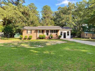 224 Crest Dr, Cochran, GA 31014