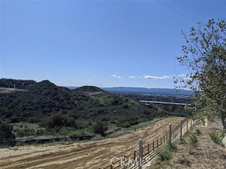 14 Coya Trail, Chatsworth, CA 91311