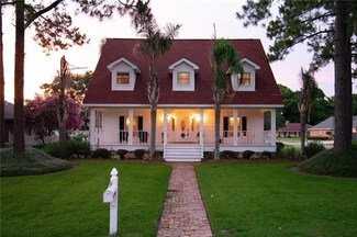 2609 Cypress Lawn Dr, Marrero, LA 70072