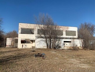 867 E Apache St, Tulsa, OK 74106
