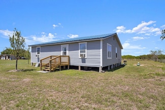 8966 County Road 618, Skidmore, TX 78389