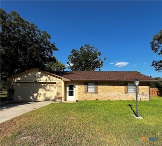 151 Mockingbird Ln, Lampasas, TX 76550