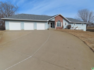 4440 Lost Meadows Rd, Sioux City, IA 51108