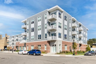 5945 6th Ave, Kenosha, WI 53140