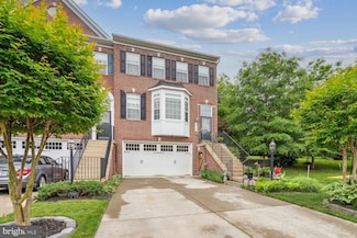 5933 Riverside Dr, Woodbridge, VA 22193