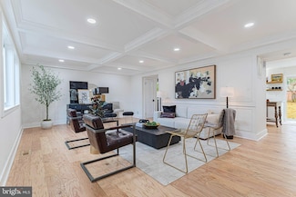 1468 Greenmont Ct, Reston, VA 20190