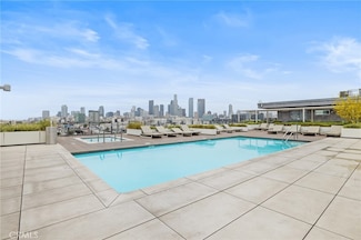 527 Molino St Unit 213, Los Angeles, CA 90013