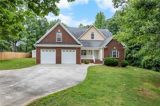 269 Country Villa Dr, Lexington, NC 27295