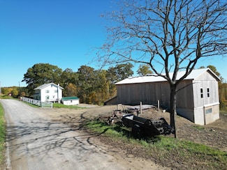 2118 Lantz Rd, Punxsutawney, PA 15767